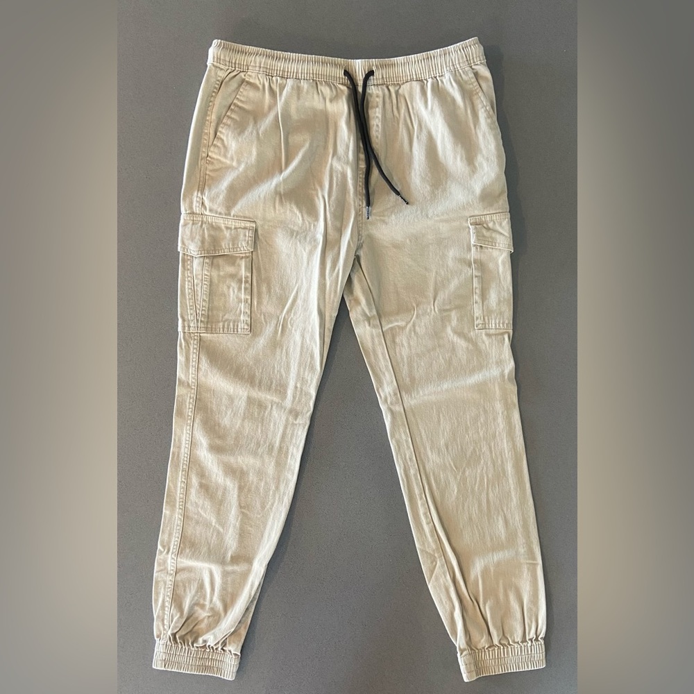 Brooklyn Cloth tan Cargo joggers size L great condition
